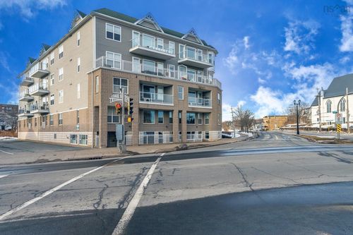 402-171 Portland St, Dartmouth, NS, B2Y4X2 | Card Image