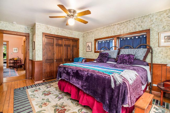 488 4 Th St, House other with 6 bedrooms, 2 bathrooms and null parking in Manistee MI | Image 19