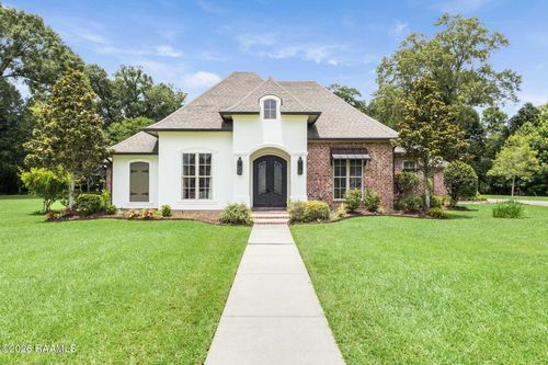 322 Champagne Dr, Opelousas, LA, 70570-6963 | Card Image