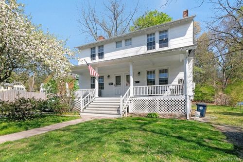 3 Elm St, Chappaqua, NY, 10514-3509 | Card Image