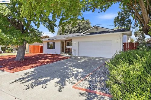 6963 Portage Rd, Dublin, CA, 94568-2540 | Card Image