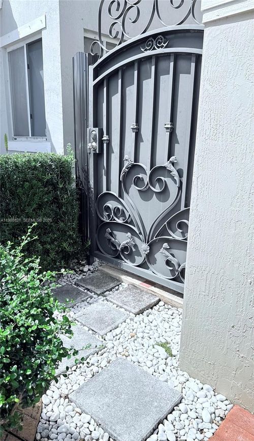 1-5464 Sw 164th Ct, Miami, FL, 33185 | Card Image