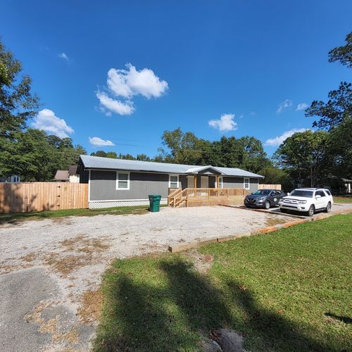 315 E Clark St, Pinewood, SC, 29125-8935 | Card Image