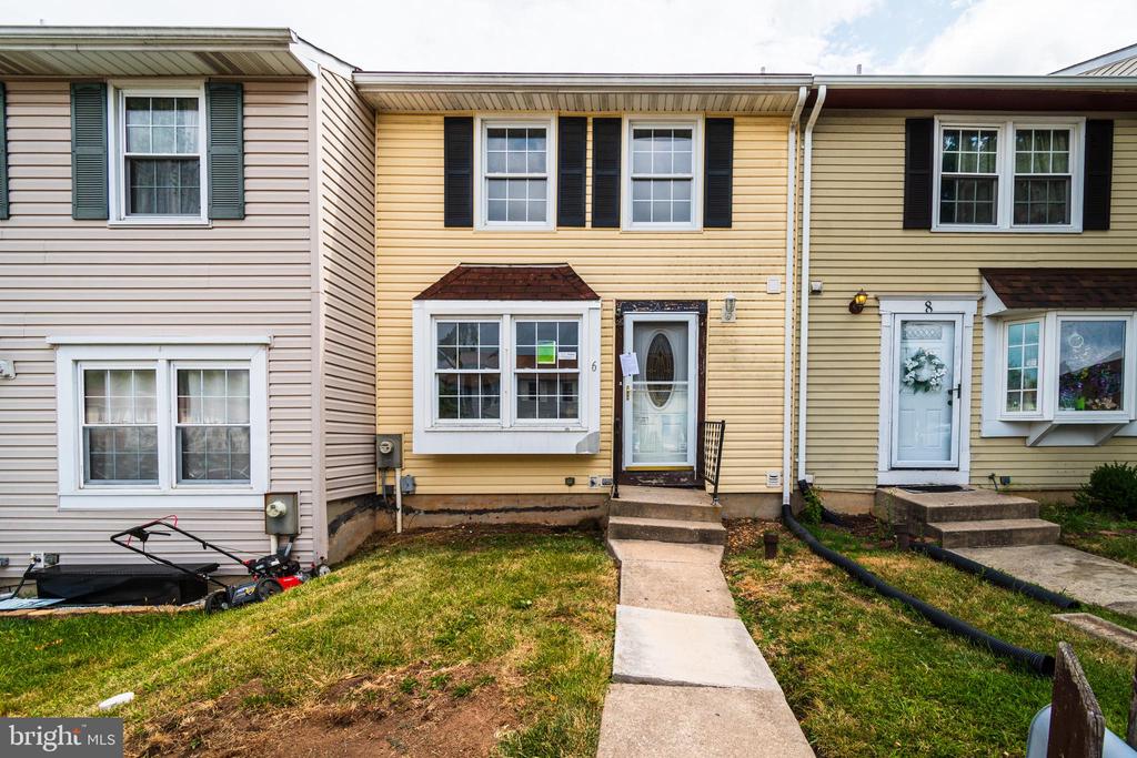 Bardia Ct, Rosedale, MD 21237