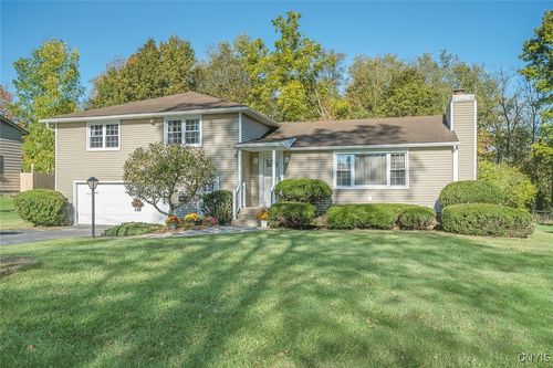 14 Olena Dr, Whitesboro, NY, 13492-2104 | Card Image