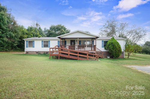 6776 Cobbs Pl, Connelly Springs, NC, 28612-8049 | Card Image