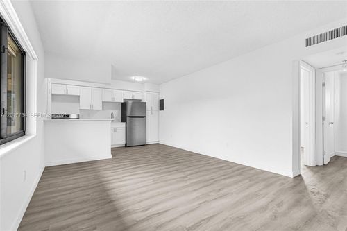 116-13210 Memorial Hwy, North Miami, FL, 33161 | Card Image
