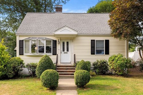 49 Butler Ave, Stoneham, MA, 02180-2371 | Card Image