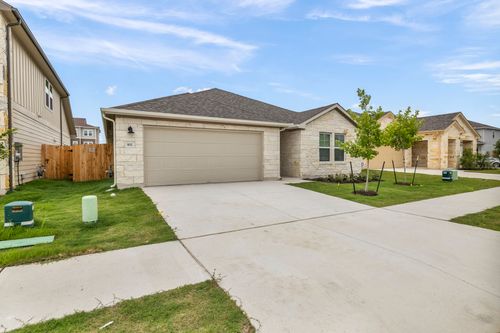 102 Greenspire Ln, Hutto, TX, 78634-2584 | Card Image
