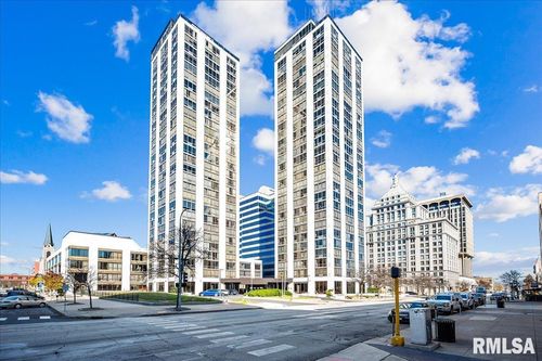 e3e-123 Sw Jefferson Ave, Peoria, IL, 61602-1221 | Card Image