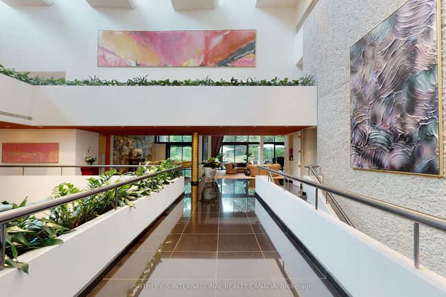 30 High Point Rd, House other with 8 bedrooms, 13 bathrooms and 35 parking in North York ON | Image 8