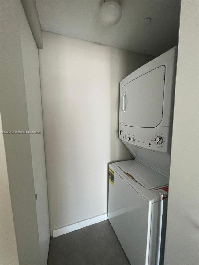 UNIT-2304 - 1300 S Miami Ave, Condo with 1 bedrooms, 1 bathrooms and null parking in Miami FL | Image 9