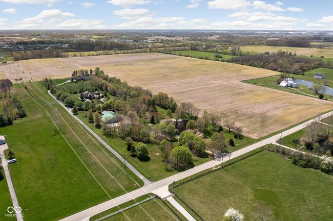 8551 E 300 S, House other with 4 bedrooms, 3 bathrooms and null parking in Zionsville IN | Image 82