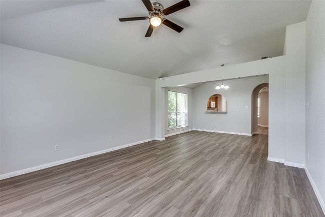 1514 Paint Brush Dr, House other with 3 bedrooms, 2 bathrooms and 2 parking in Lockhart TX | Image 5