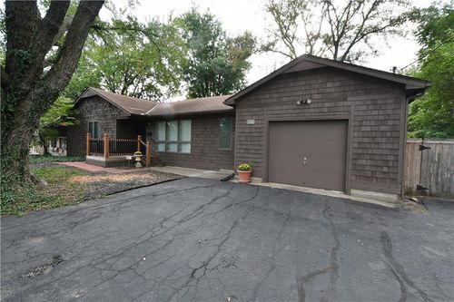 10200 Pflumm Rd, Lenexa, KS, 66215-1245 | Card Image