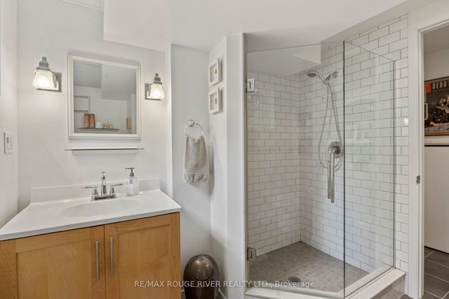 22 Duffin St, House other with 3 bedrooms, 2 bathrooms and 4 parking in Ajax ON | Image 36