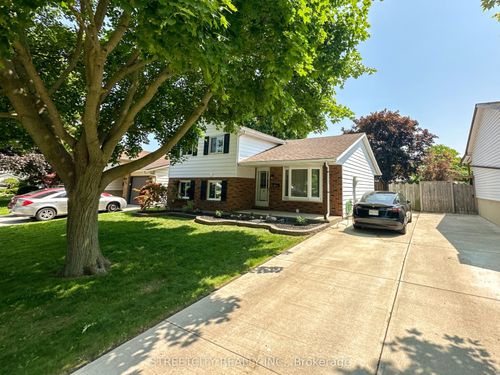 341 Bradford Dr, Sarnia, ON, N7S5C7 | Card Image