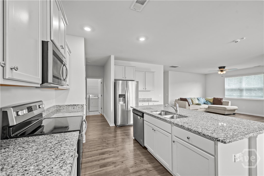 Residential in Richmond Hill 3