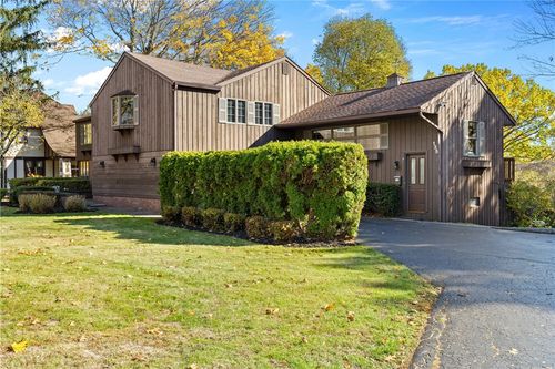 135 Orchard Park Blvd, Irondequoit, NY, 14609-3352 | Card Image
