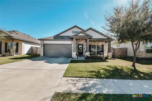 324 Brushy Crk, Victoria, TX, 77904-2978 | Card Image