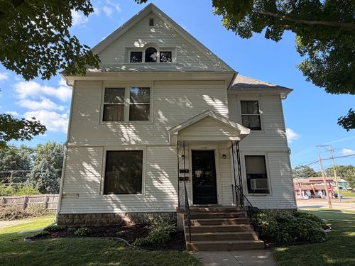 300 W Main St, Morrison, IL, 61270-2439 | Card Image