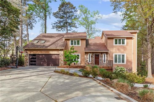 10390 Amberside Ct, Roswell, GA, 30076-3755 | Card Image