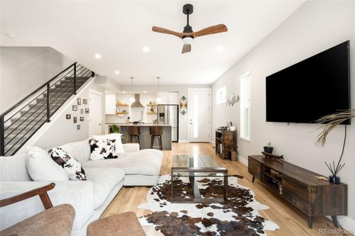 1525 Tennyson St, Denver, CO, 80204-1229 | Card Image