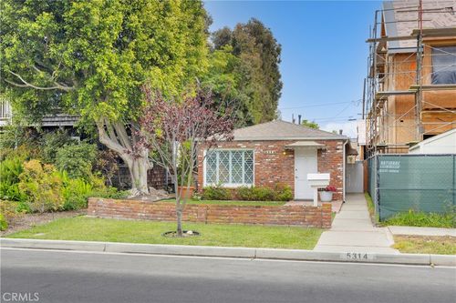 5314 E 4th St, Long Beach, CA, 90814-1424 | Card Image