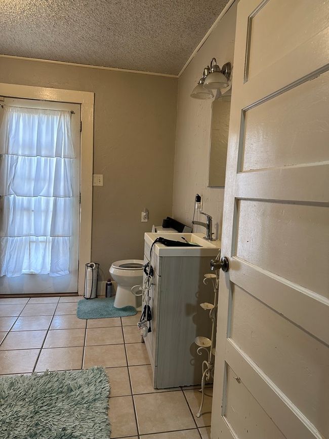 2812 Avenue V, House other with 4 bedrooms, 3 bathrooms and 2 parking in Snyder TX | Image 16