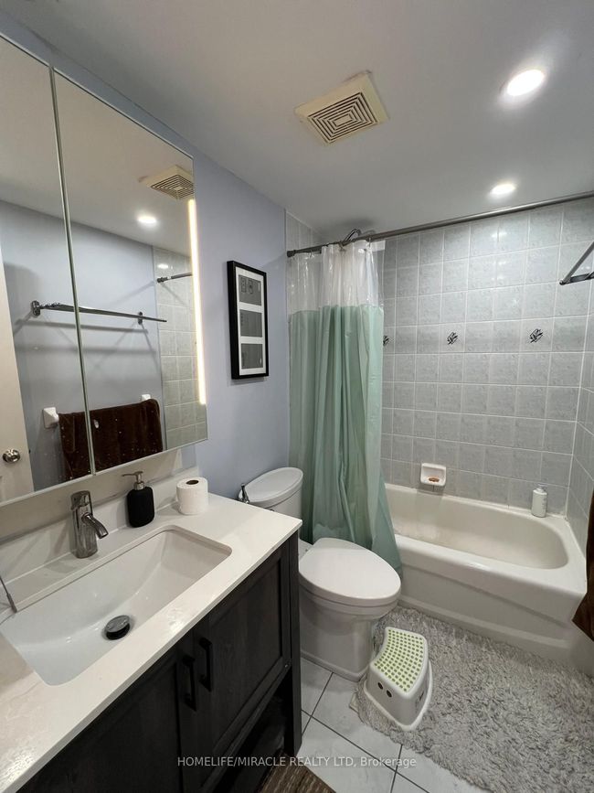201 - 7428 Markham Rd, Condo with 2 bedrooms, 2 bathrooms and 1 parking in Markham ON | Image 14
