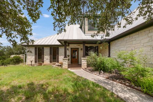 544 River View Dr, Johnson City, TX, 78636-4816 | Card Image