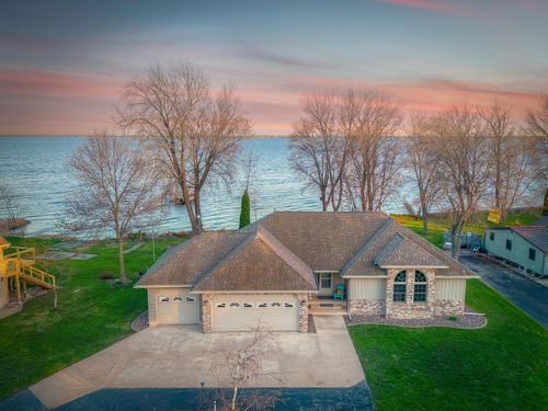 7728 County Road H, FREMONT, WI, 54940-9328 | Card Image