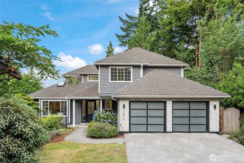 3696 169th Ave Ne, Bellevue, WA, 98008-6142 | Card Image