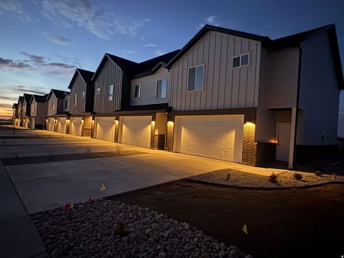 124-4371 N 1825 W, Clearfield, UT, 84015 | Card Image