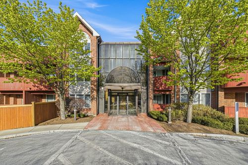 apt-324-100 Rosemary Way, Needham, MA, 02494-1222 | Card Image