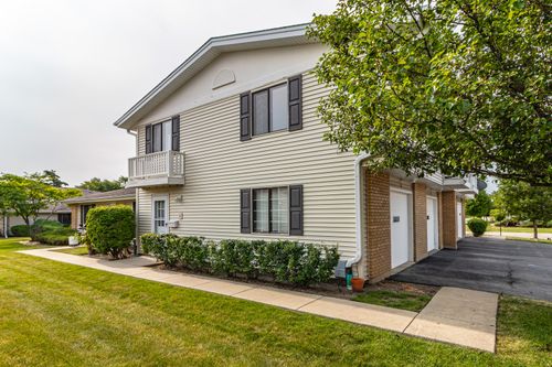 773-17 Dennis Ct, Schaumburg, IL, 60193-1227 | Card Image