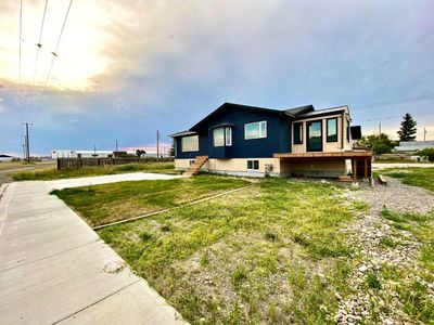 157 9 St, House detached with 5 bedrooms, 2 bathrooms and 2 parking in Fort Macleod AB | Image 3