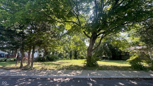 1423 Winfield Ave, Indianapolis, IN, 46222-3071 | Card Image