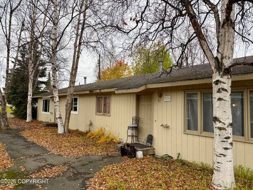 3828 Randolph St, Anchorage, AK, 99508-4531 | Card Image