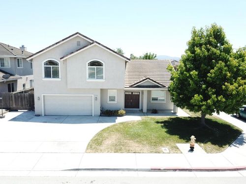 1721 Monte Vista Dr, Hollister, CA, 95023 | Card Image