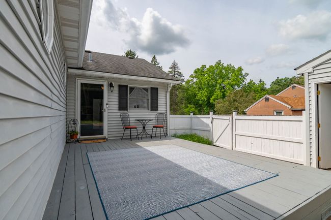 2142 Hawthorne Ln, House other with 3 bedrooms, 2 bathrooms and 12 parking in WAUKEGAN IL | Image 29