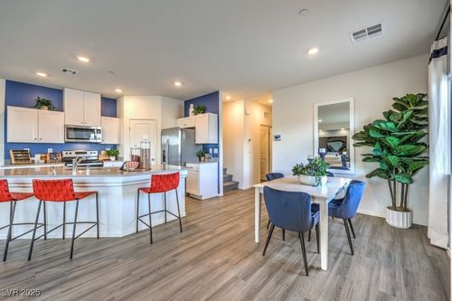 393-7925 Pandora Sky St, North Las Vegas, NV, 89084-3037 | Card Image
