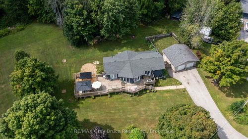 201 Division St, Georgian Bluffs, ON, N0H2K0 | Card Image