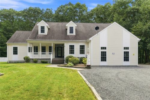559 Victory Hwy, West Greenwich, RI, 02817-2162 | Card Image