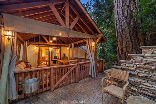 24599 Geneva Dr, Crestline, CA, 92325-9597 | Card Image