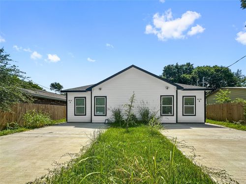 6010 Bobby Burns St, Houston, TX, 77028-4720 | Card Image