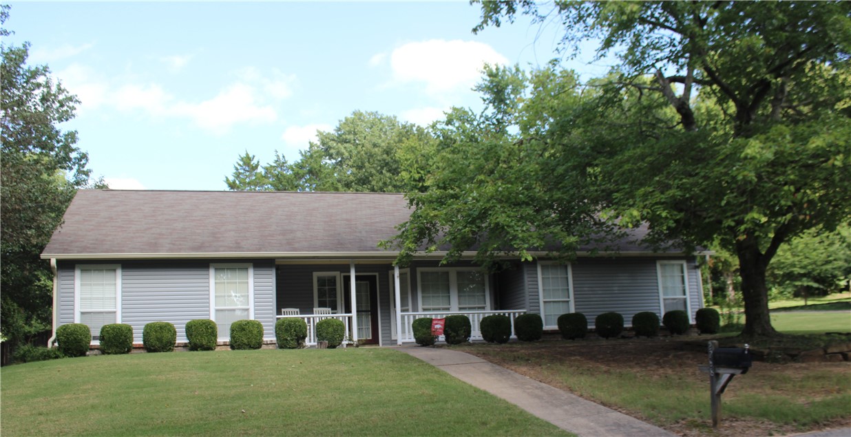 Creekwood Ave, Fayetteville, AR 72703