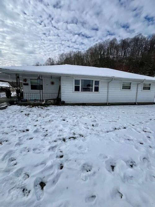 825 Page St, Middleport, OH, 45760-1343 | Card Image