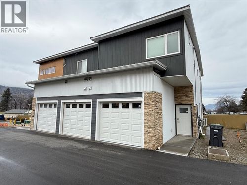 204-937 Spillway Rd, Oliver, BC, V0H1T8 | Card Image