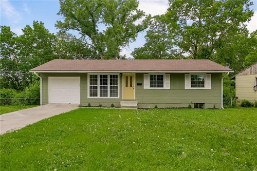 4742 Norton Cir, Kansas City, MO, 64130-2440 | Card Image